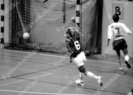 BM Henke Larsson 111